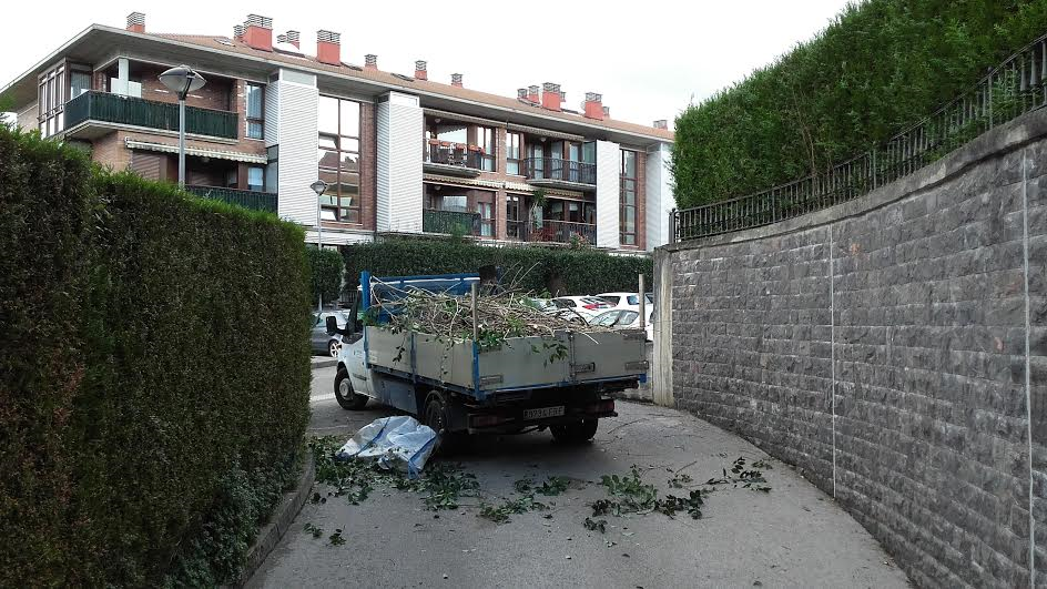 PODAS EN AIETE,DONOSTIA.
